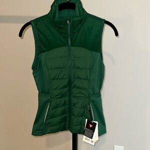 New with Tags Lululemon Down For it All Vest, Green Size 2